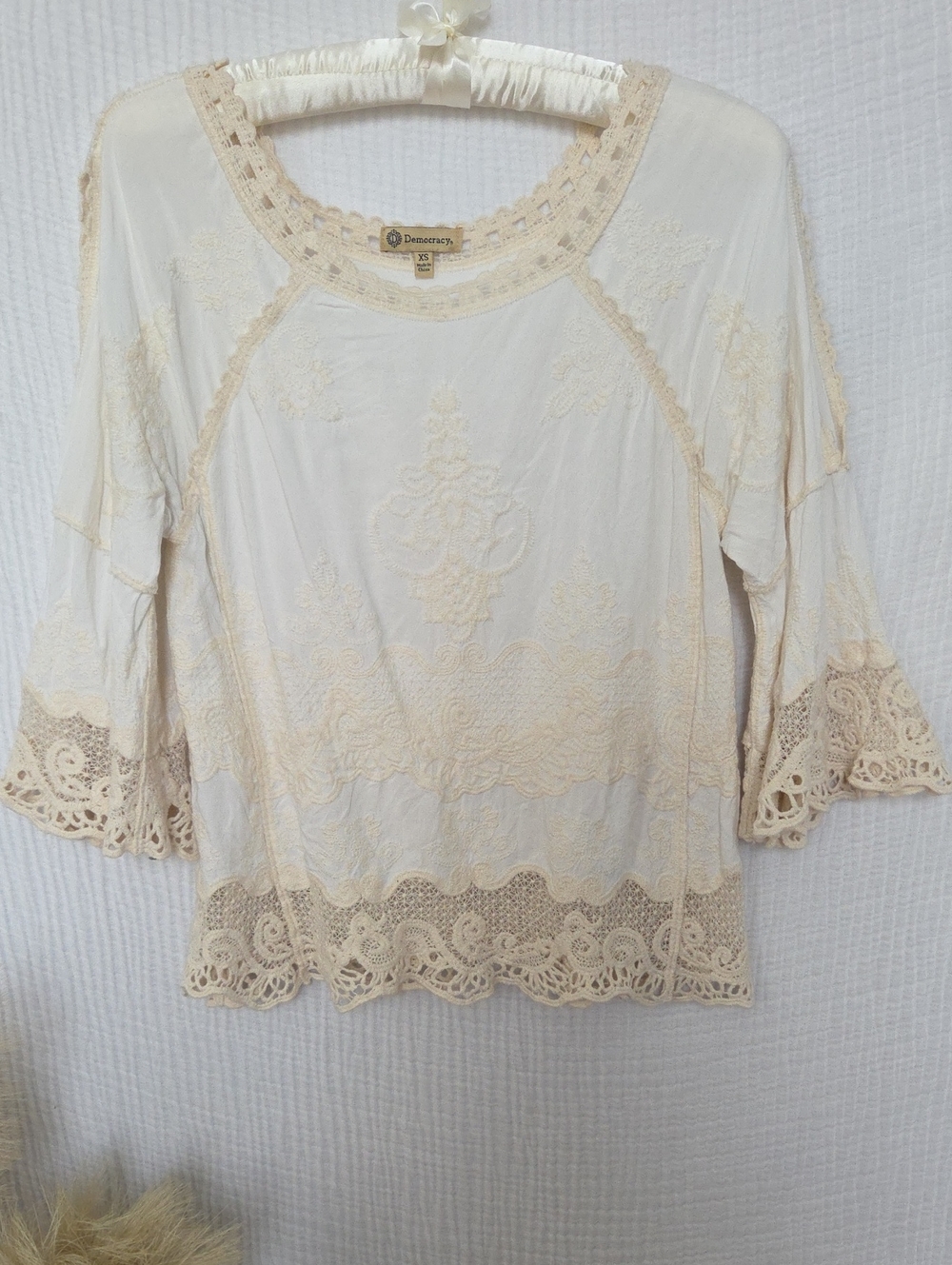Democracy Cream Lace-Trim Peasant Top - XS